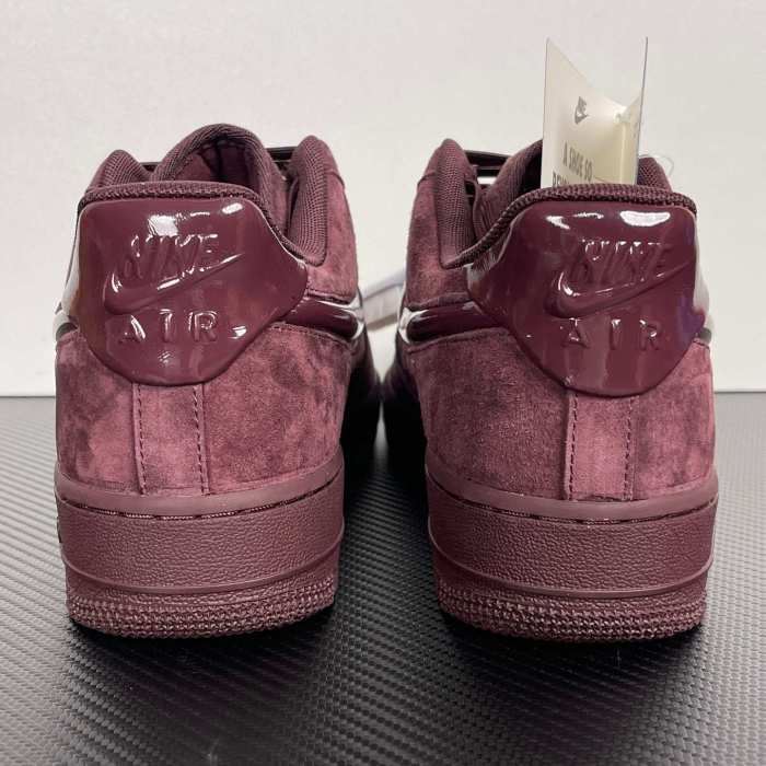 Authentic Nike Air Force 1 Low '07 Burgundy Crush