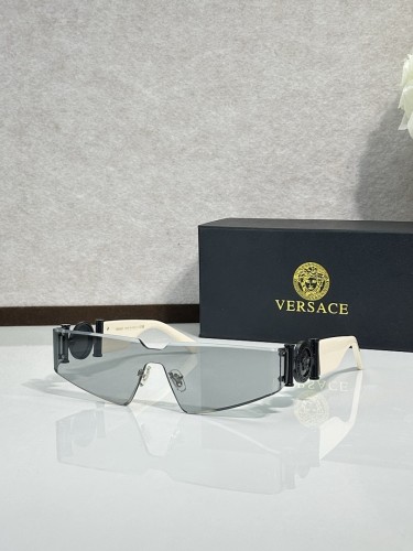 Versace Sunglasses AAAA-4710