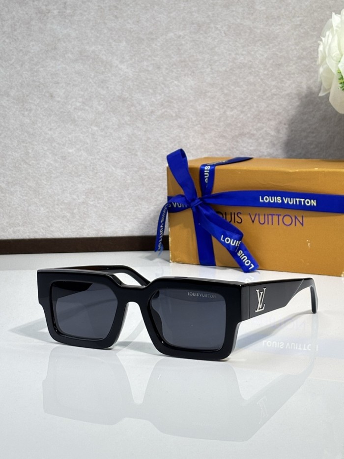 LV Sunglasses AAAA-7598