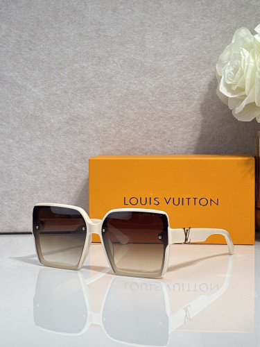 LV Sunglasses AAAA-7812