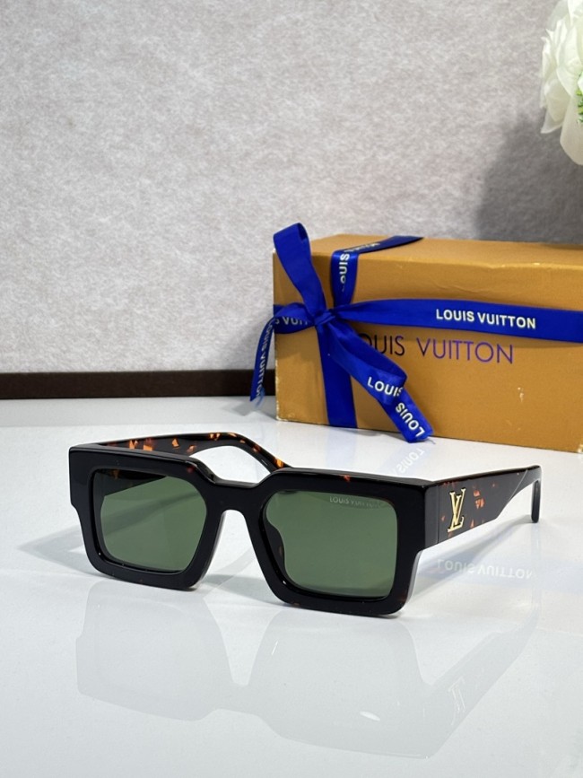 LV Sunglasses AAAA-7604