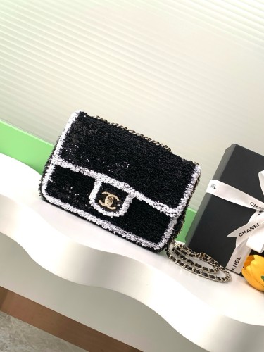 CHNL High End Quality Bag-747
