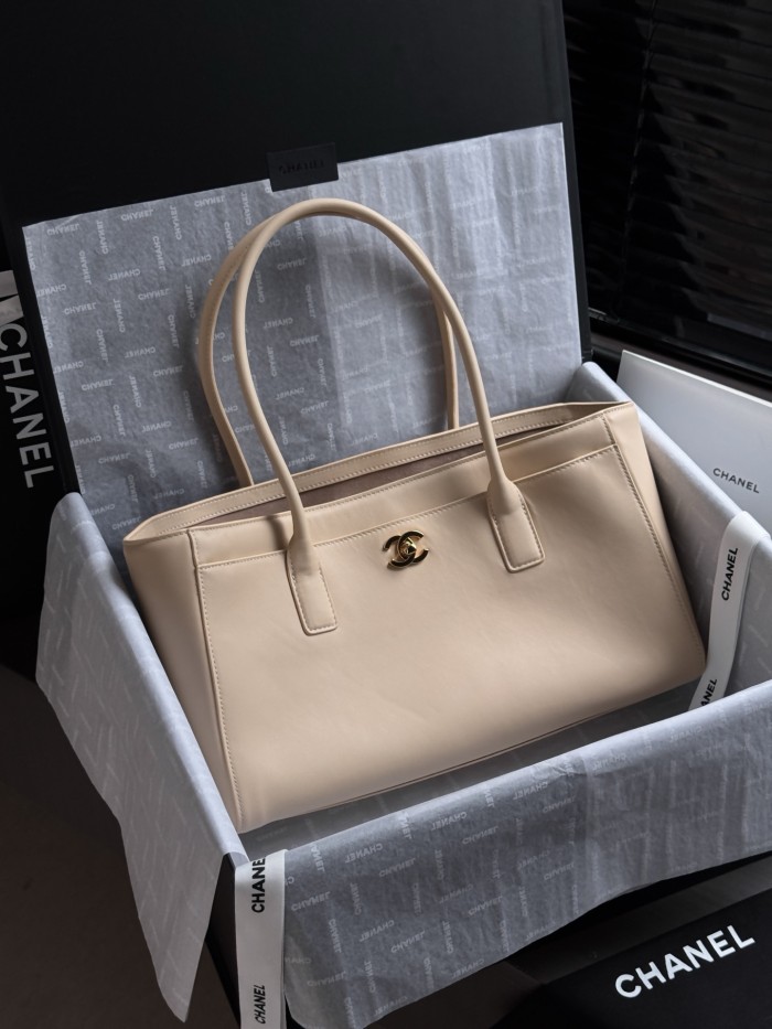 CHNL High End Quality Bag-714