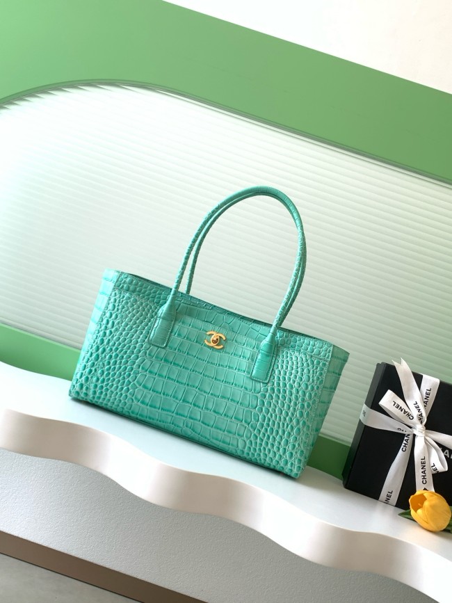 CHNL High End Quality Bag-706