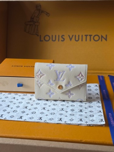 Super Perfect LV Wallet-872