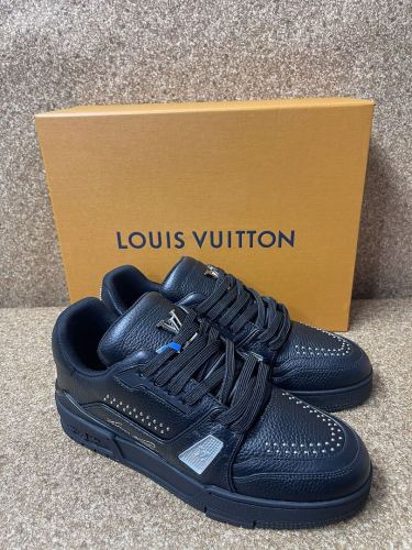 LV Men shoes 1：1 quality-5209