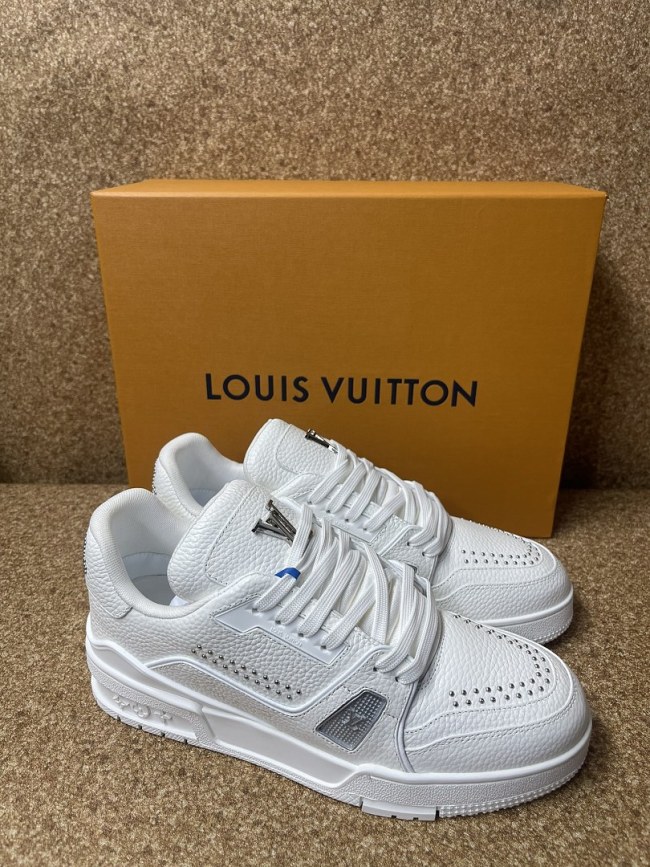 LV Men shoes 1：1 quality-5208