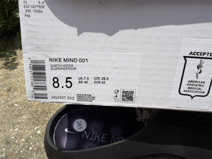 Authentic Nike Mind 001 Slide Triple Black (fit small)