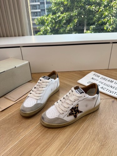 Super Max Golden Goose Shoes-055