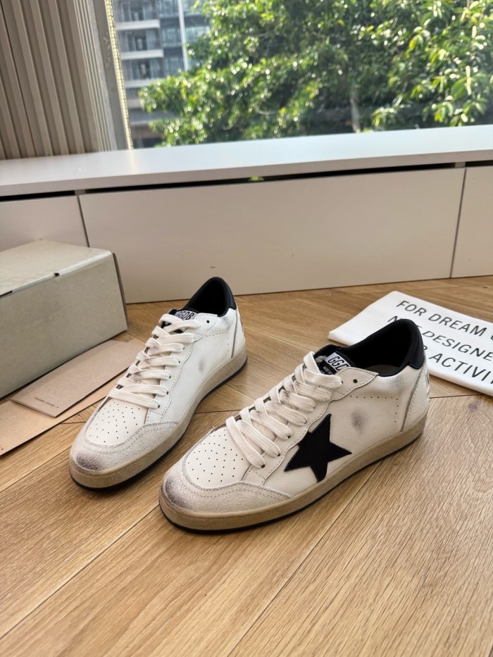 Super Max Golden Goose Shoes-058