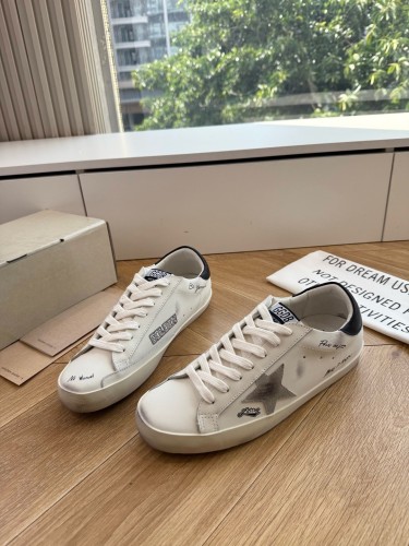 Super Max Golden Goose Shoes-067