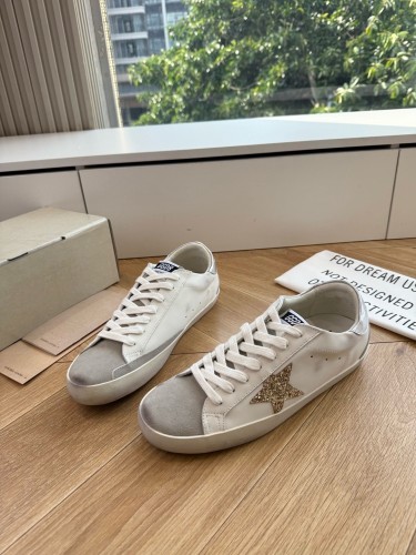 Super Max Golden Goose Shoes-062
