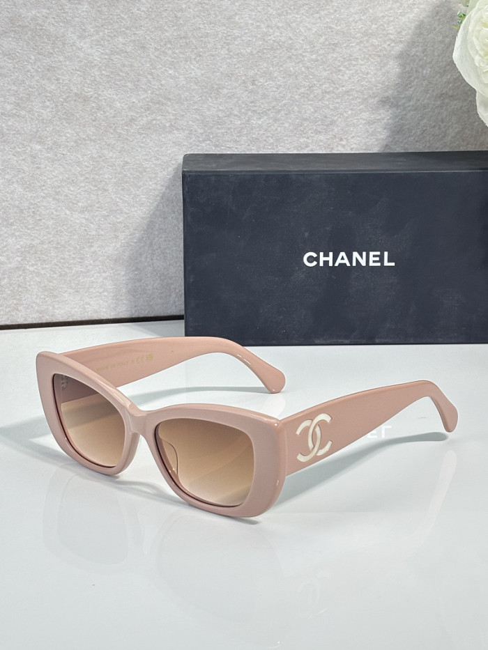 CHNL Sunglasses AAAA-8201
