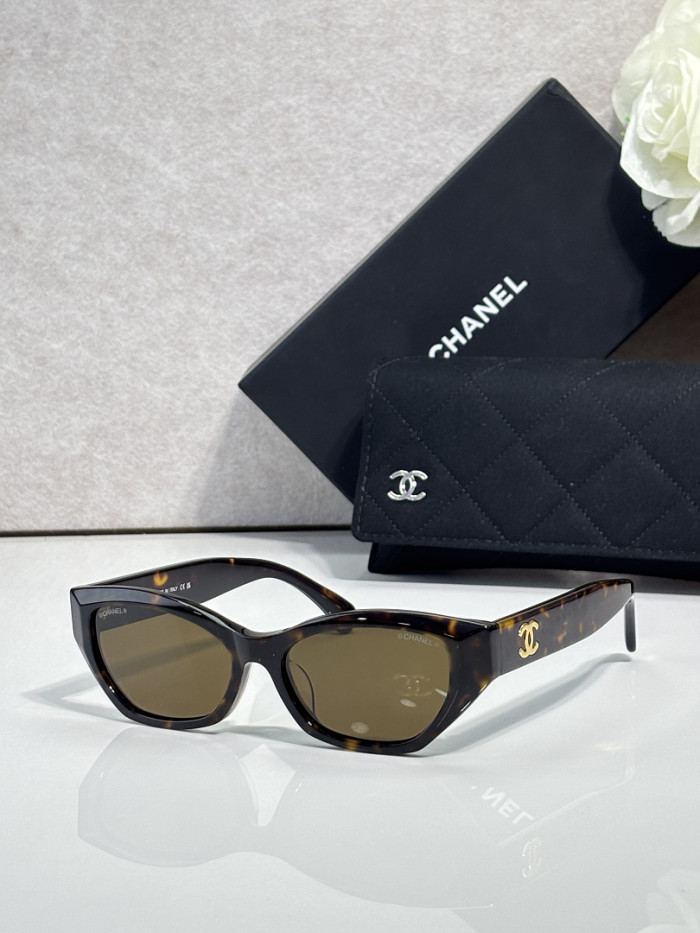 CHNL Sunglasses AAAA-8000