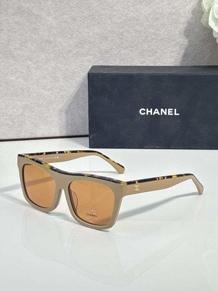 CHNL Sunglasses AAAA-8159
