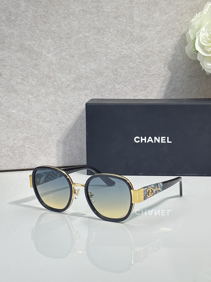 CHNL Sunglasses AAAA-8063
