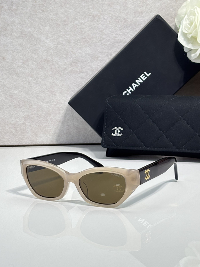 CHNL Sunglasses AAAA-8001