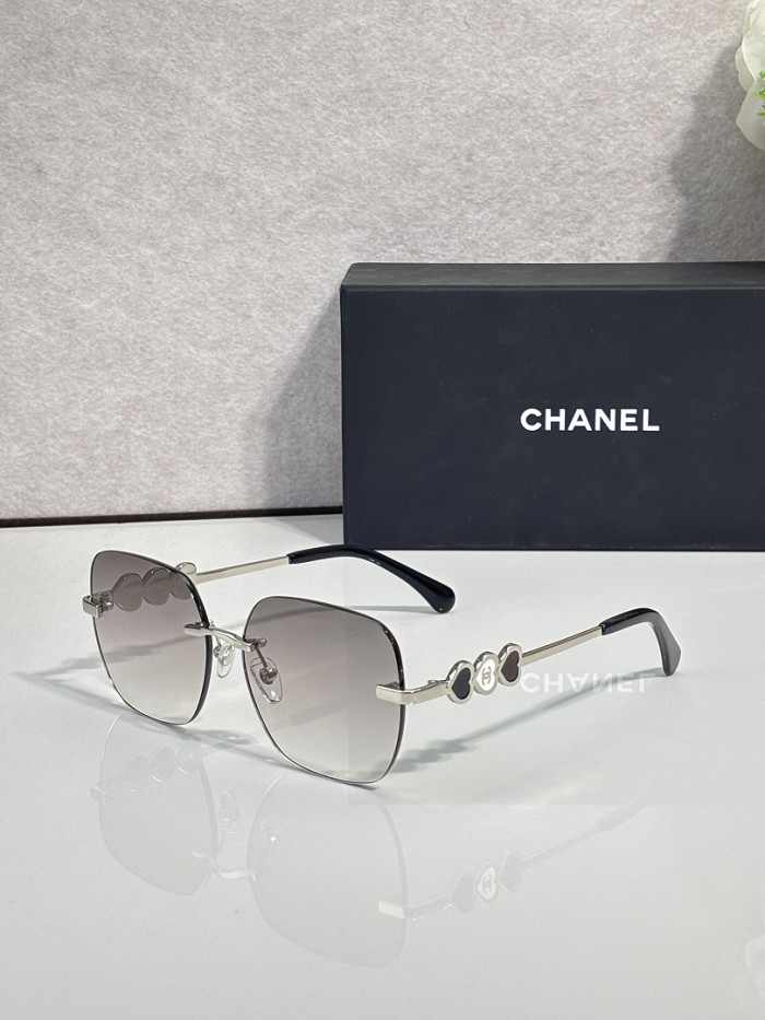 CHNL Sunglasses AAAA-7913