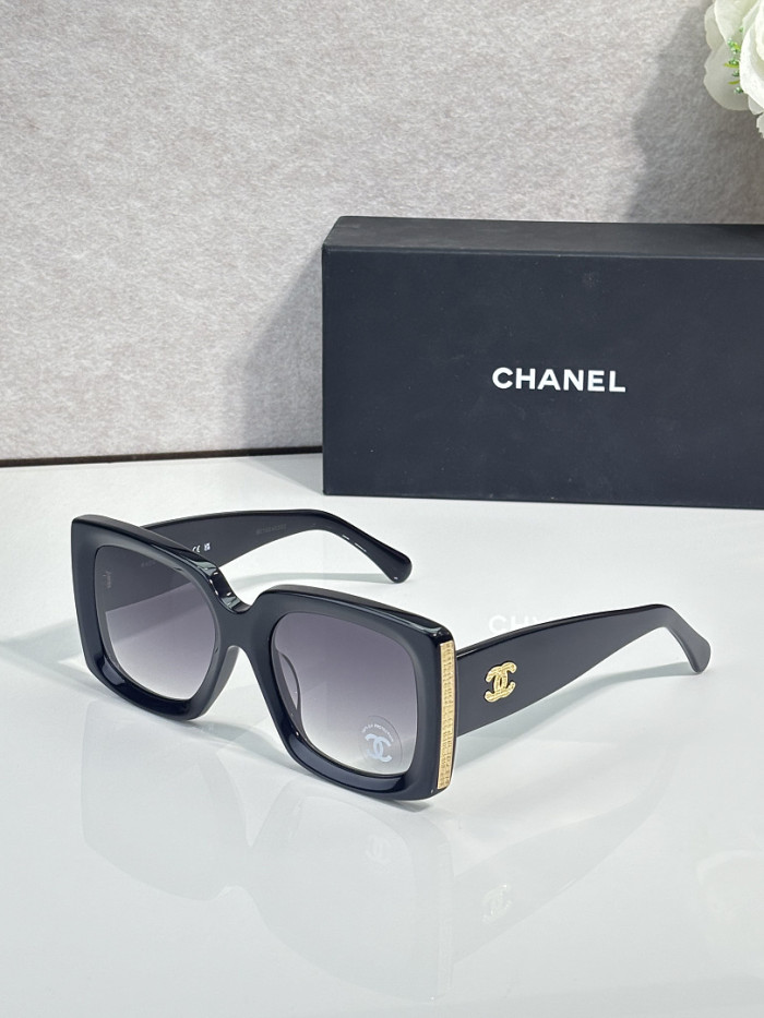CHNL Sunglasses AAAA-7899