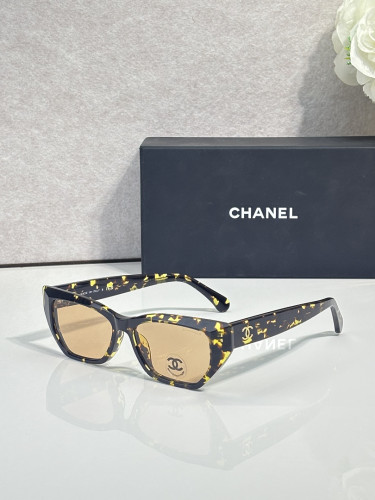 CHNL Sunglasses AAAA-7963