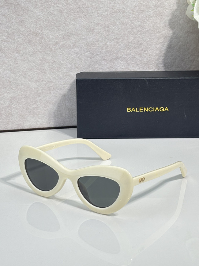 B Sunglasses AAAA-1657