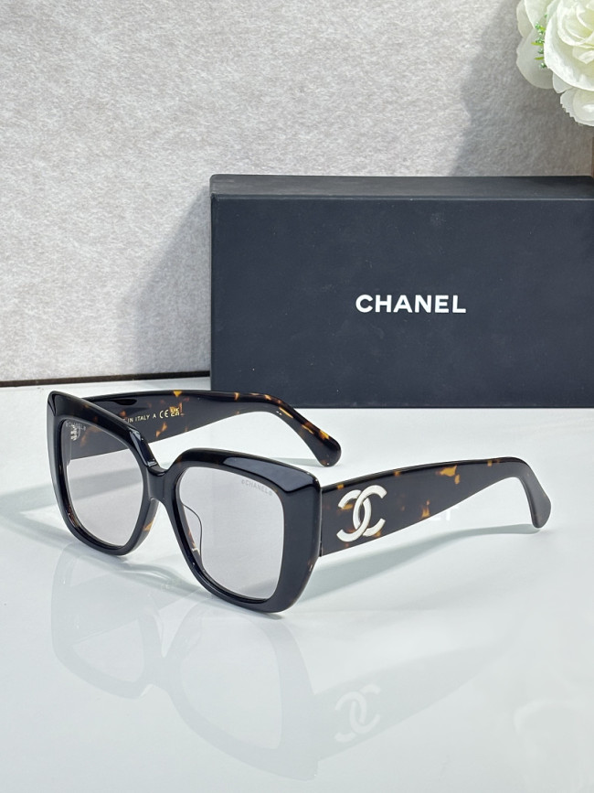 CHNL Sunglasses AAAA-7825