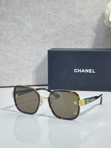 CHNL Sunglasses AAAA-8086