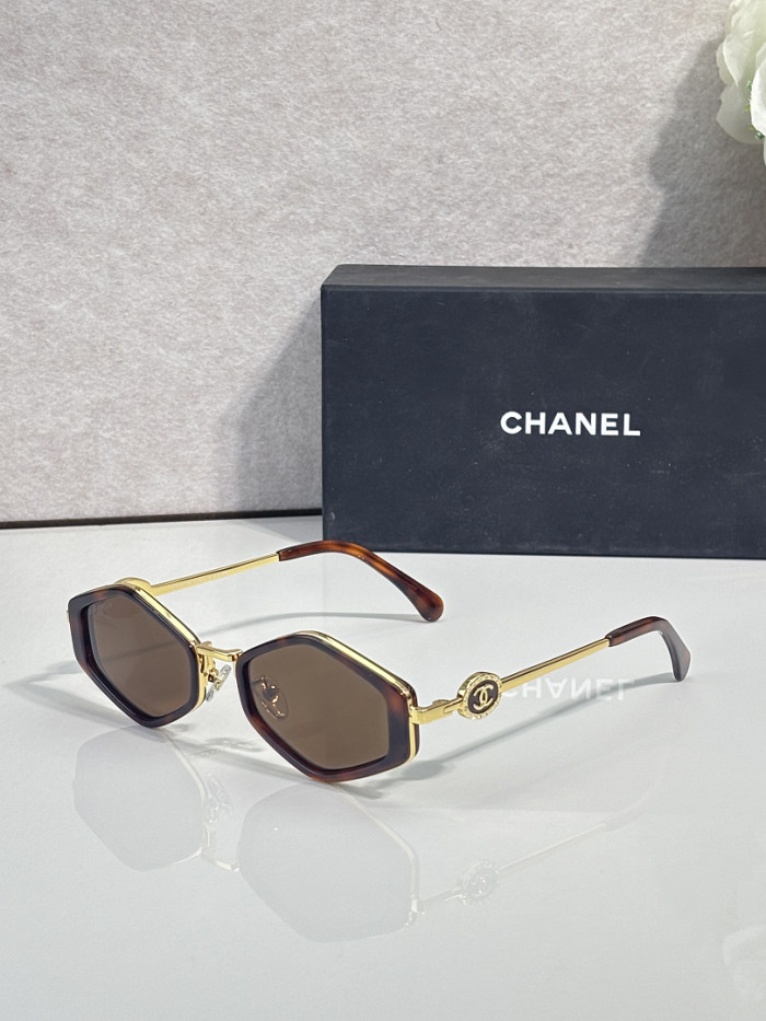 CHNL Sunglasses AAAA-7756