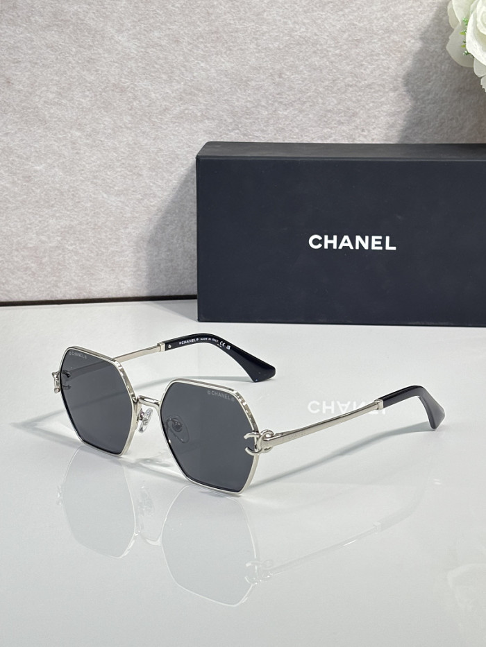 CHNL Sunglasses AAAA-7935
