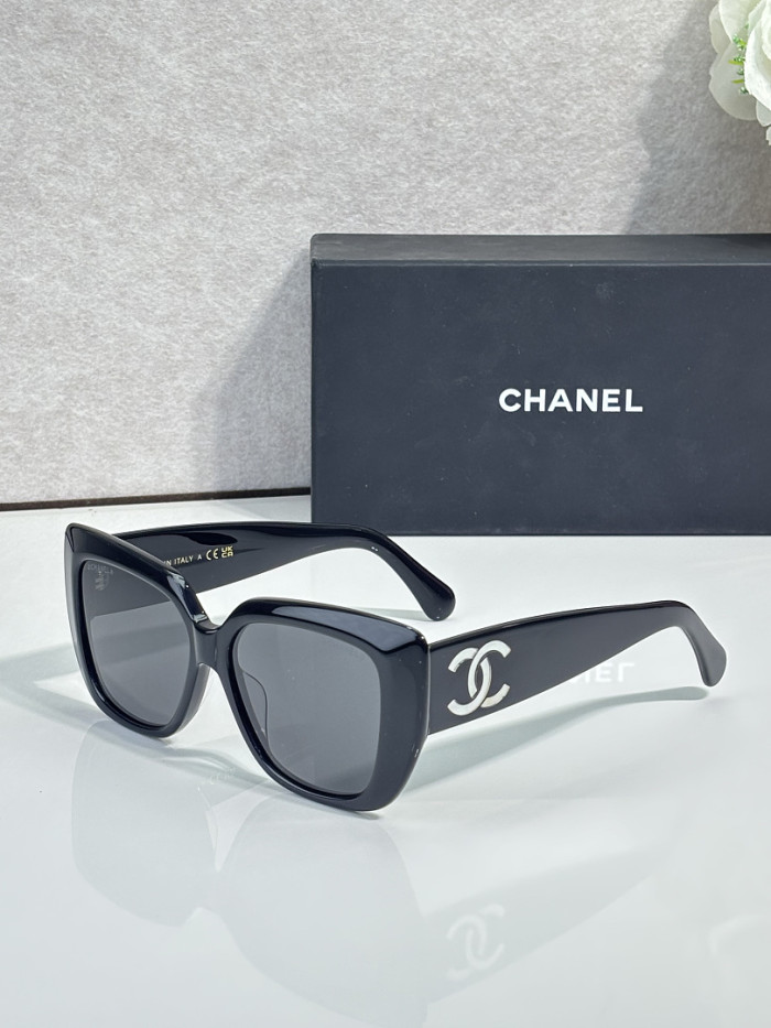 CHNL Sunglasses AAAA-7822