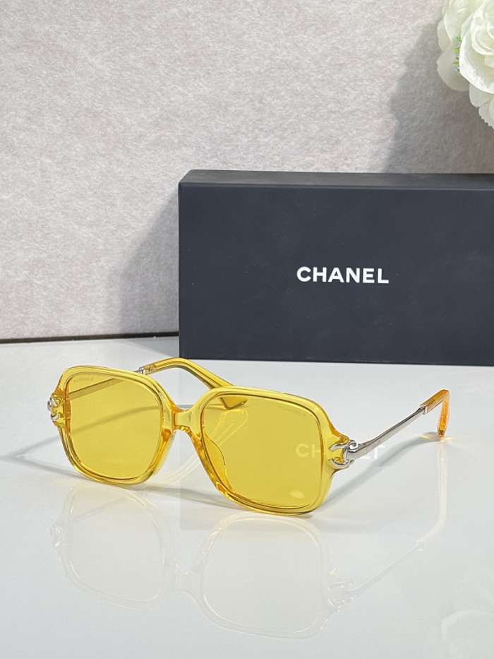 CHNL Sunglasses AAAA-8015