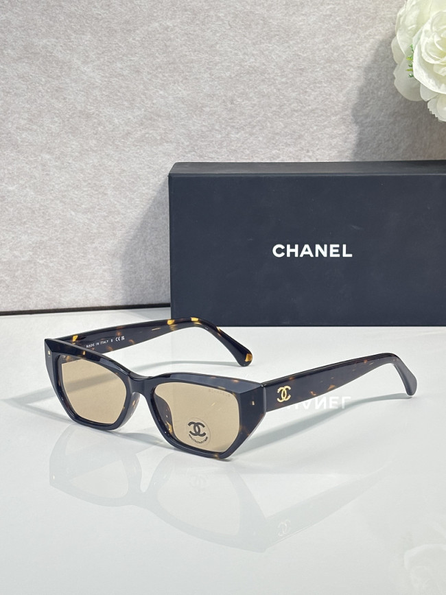 CHNL Sunglasses AAAA-7966
