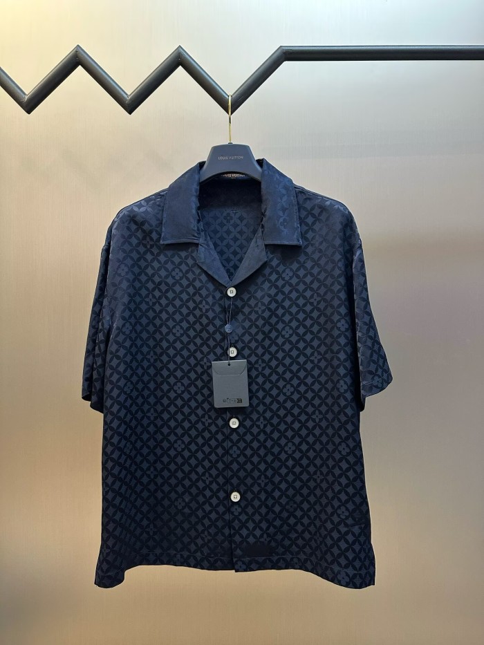 LV Shirt High End Quality-1526