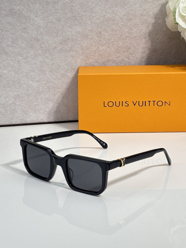 LV Sunglasses AAAA-8132