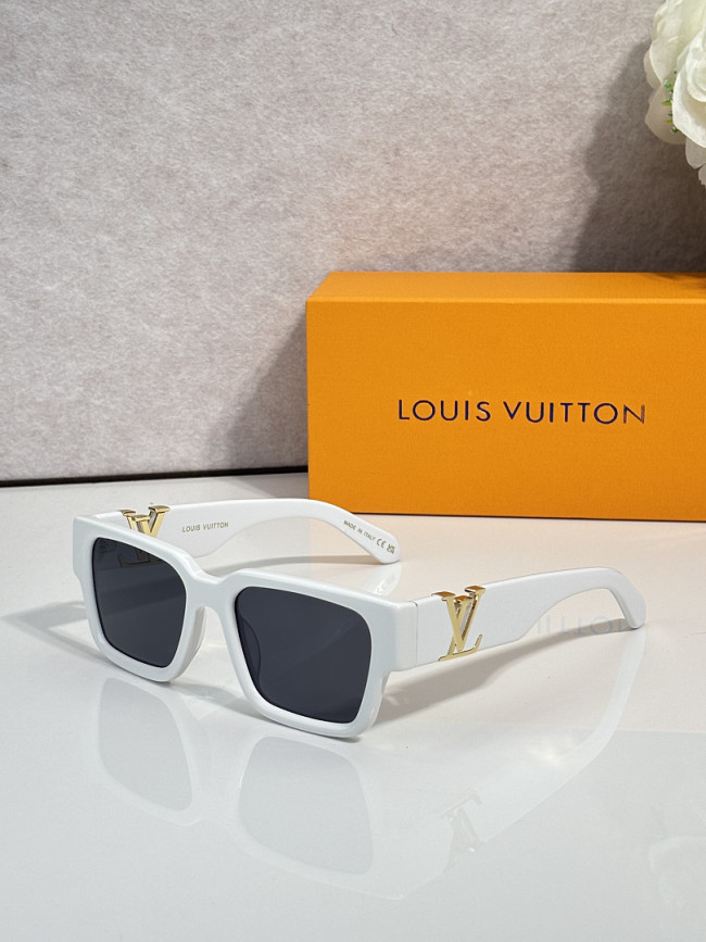 LV Sunglasses AAAA-8019
