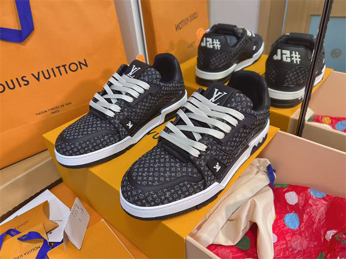 Super Max LV Shoes-4151