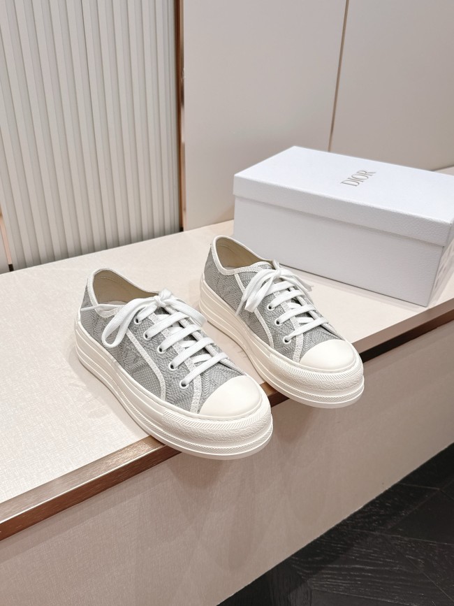 Dior Women Shoes 1：1 quality-786