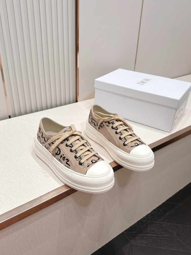 Dior Women Shoes 1：1 quality-783