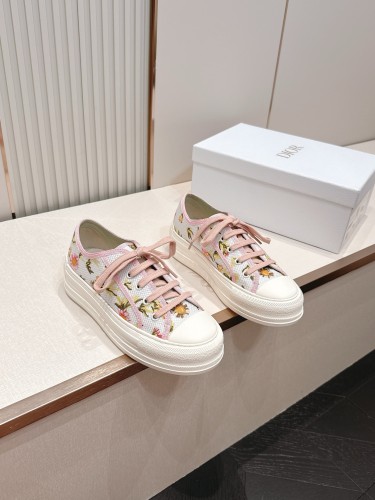 Dior Women Shoes 1：1 quality-785