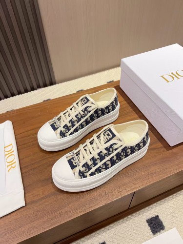 Dior Women Shoes 1：1 quality-775