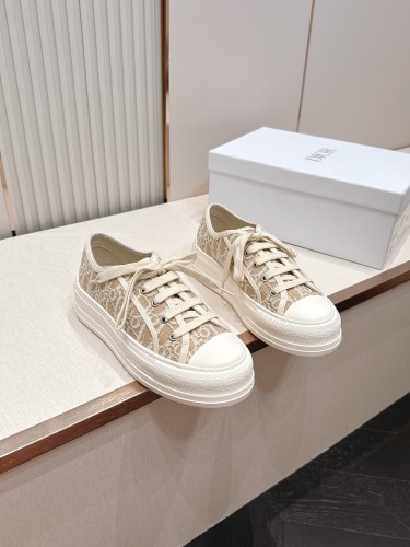 Dior Women Shoes 1：1 quality-782