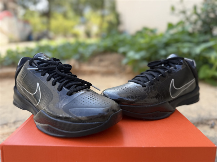 Authentic  Kobe V5 2010 “BlackOut”