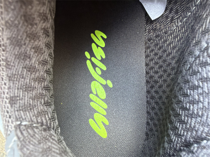 Pharrell Willams x AD Jellyfish Light Brown Neon