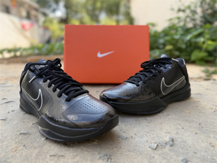 Authentic  Kobe V5 2010 “BlackOut”