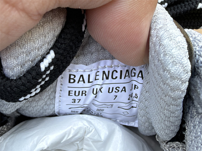 B 17FW Tripe-S High End Sneaker-723