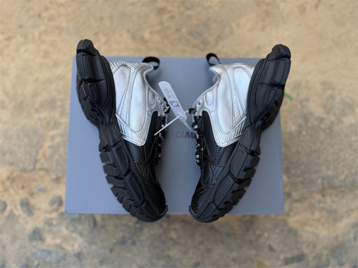 B 17FW Tripe-S High End Sneaker-723