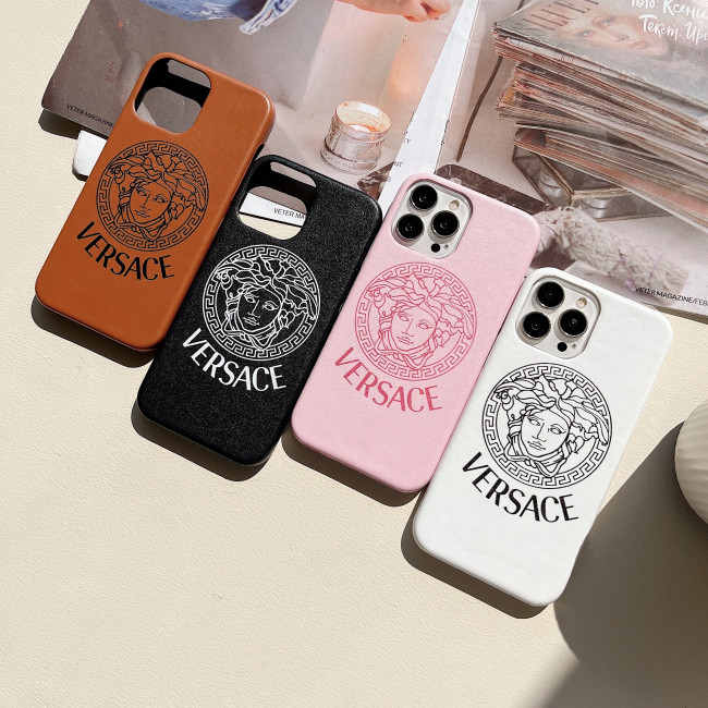 新作ヴェルサーチ(Versace)ケース最新全機種11 Pro/11/Xs Max/Xr/XS/iPhone7/7P/8/8P/iPhone13 4色