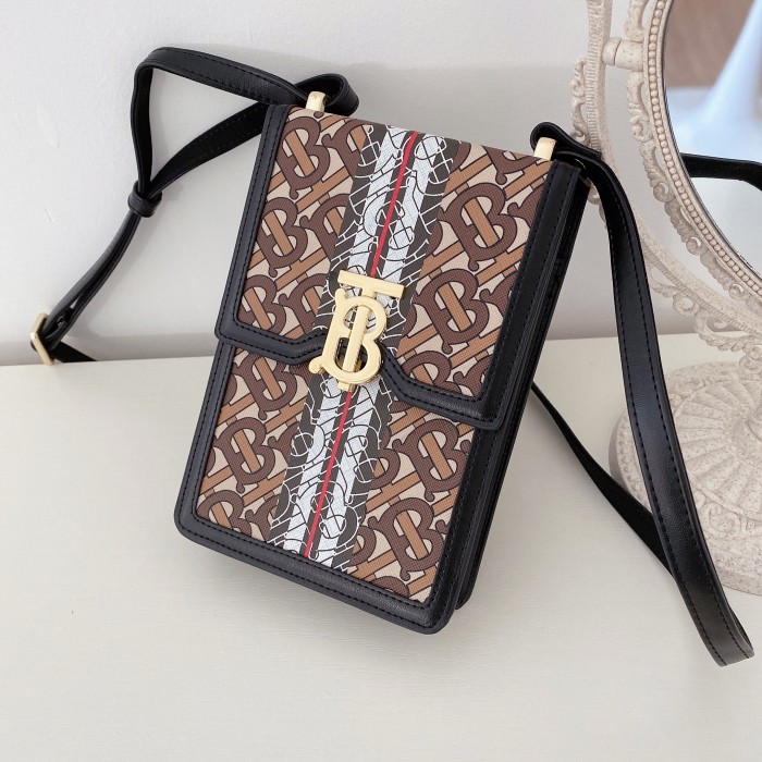 Burberryバーバリーケース最新全機種11 Pro/11/Xs Max/Xr/XS/iPhone7/7P/8/8P/iPhone12/13 3色