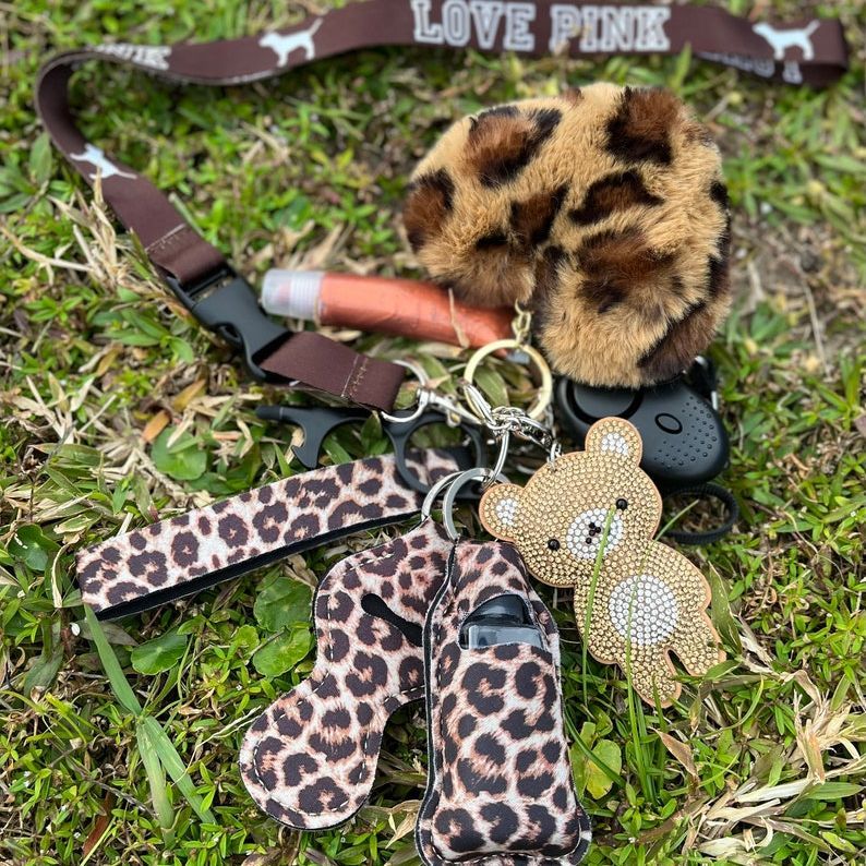 Self Defense Keychain Safety Protection Key Chain Teddy Bear Lanyard Alarm Puff Ball Wholesale Vendor Lip Gloss For Women Girls
