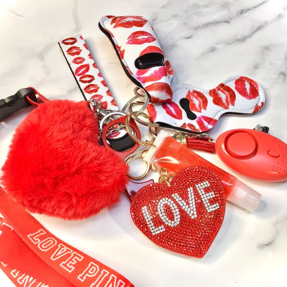 Self Defense Keychain Safety Protection Key Chain Teddy Bear Lanyard Alarm Puff Ball Wholesale Vendor Lip Gloss For Women Girls